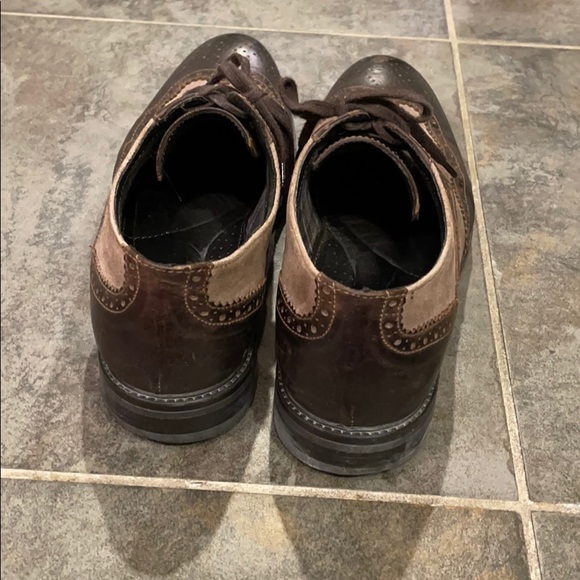 Johnston & Murphy leather and suede wingtips - Picture 5 of 6